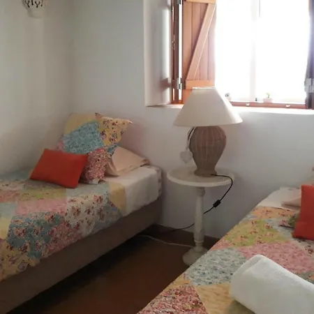 Terraced Houses - Alg01102h-iya